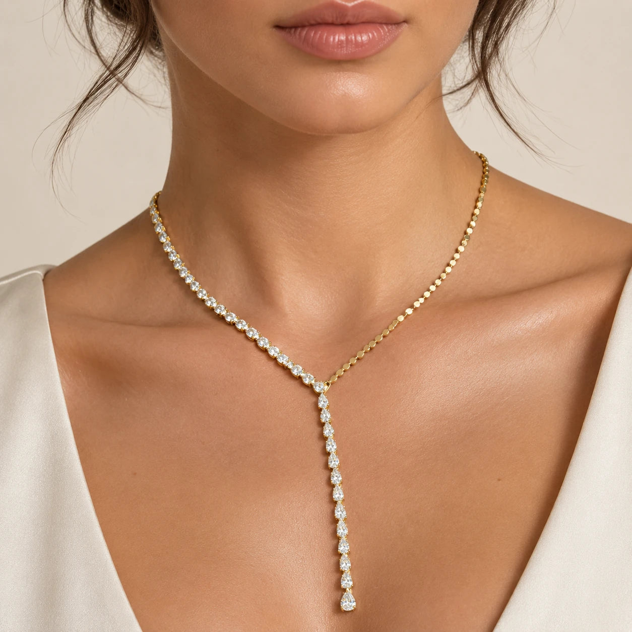 IIIAM ÉLIA necklace on model in light styling